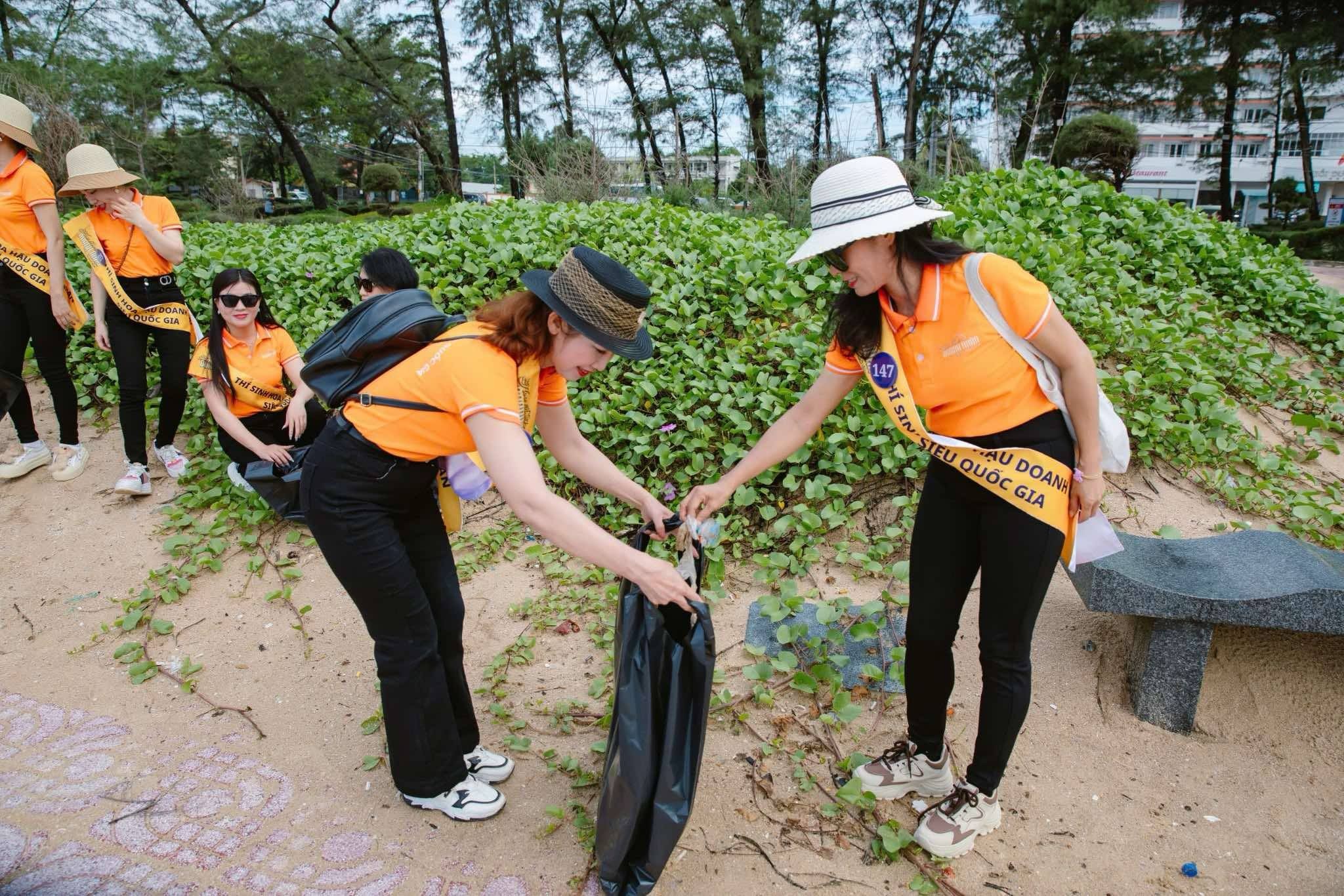 hoa-hau-doanh-nhan-sieu-quoc-gia-2025-6-1748930062.jpg