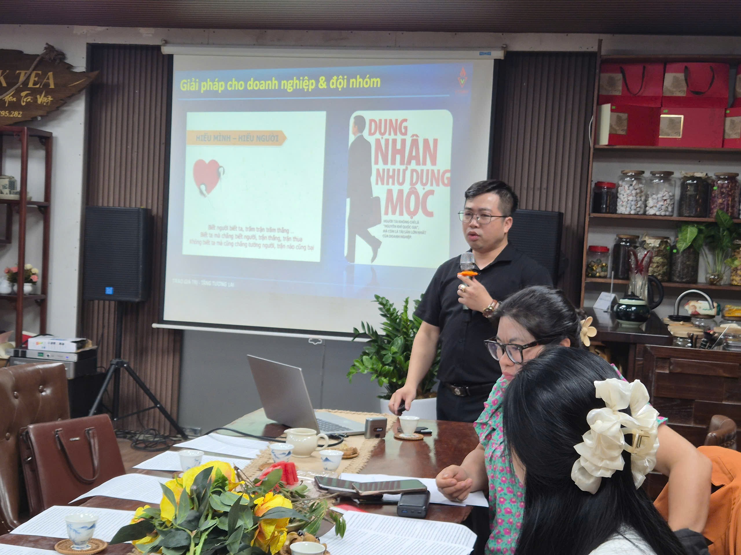 chuyen-gia-robert-tuan-6-1753423402.jpg