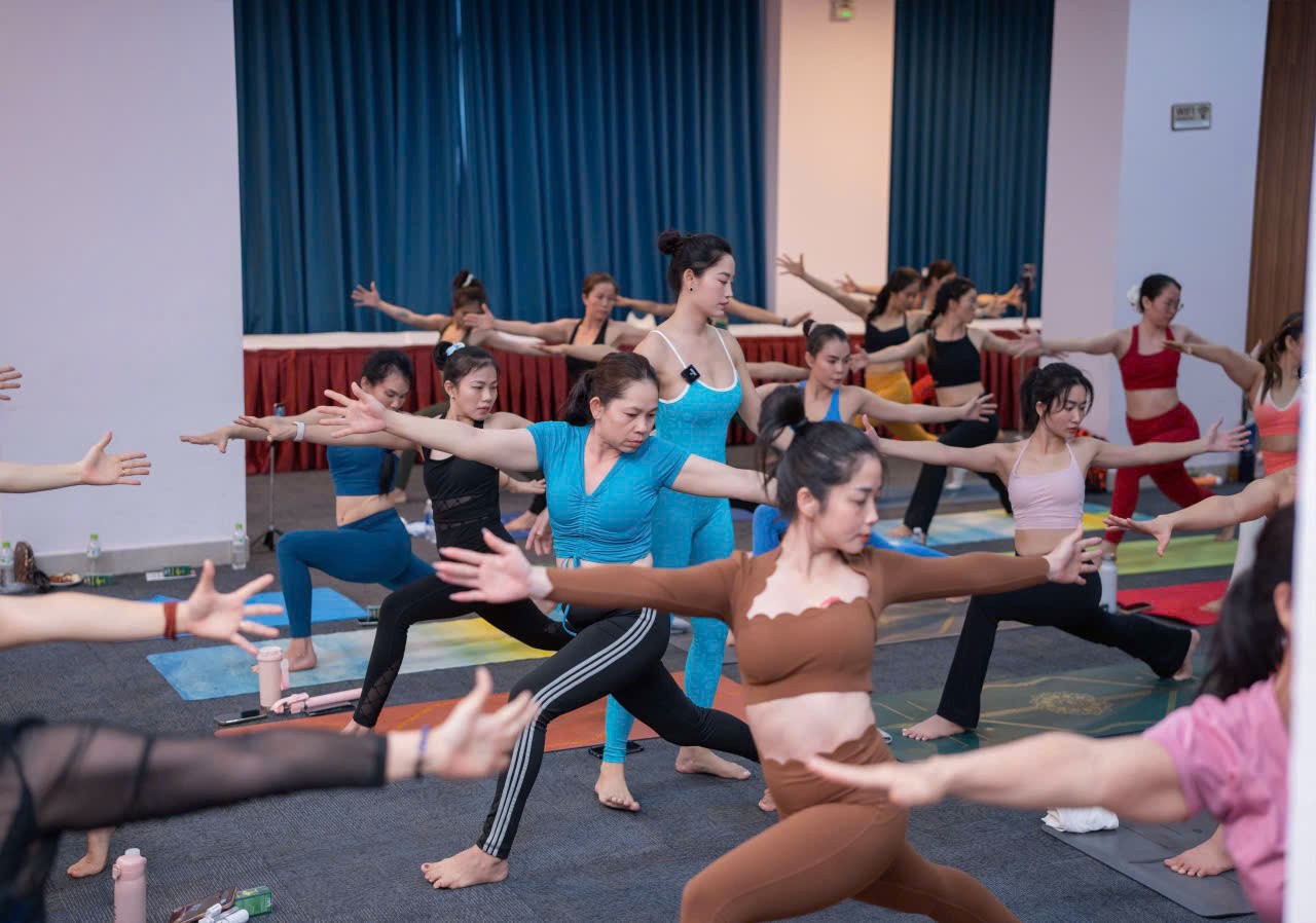 festival-yoga-8-1779873279.jpg