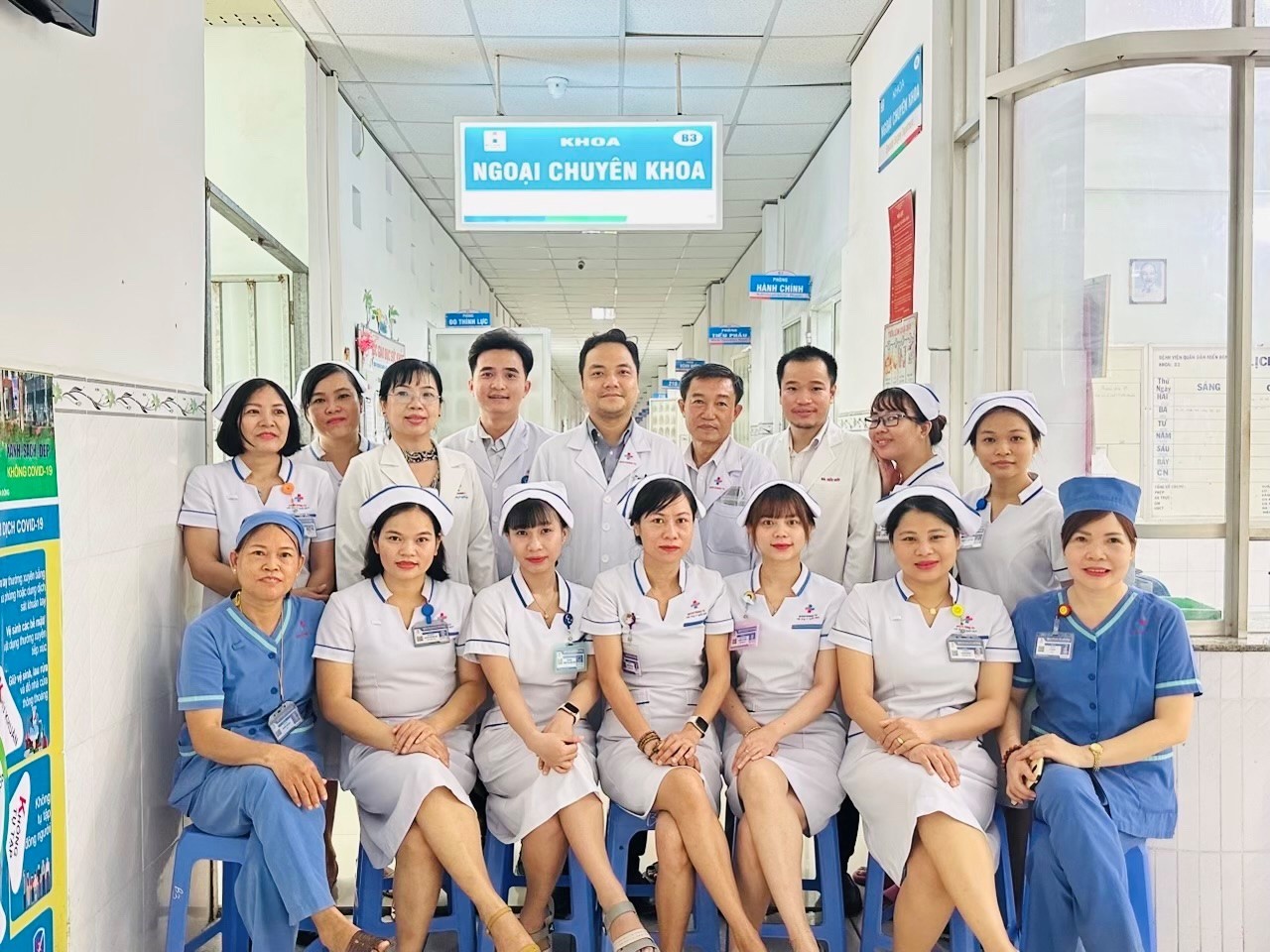 bac-si-do-hong-an-2-1781230519.jpg