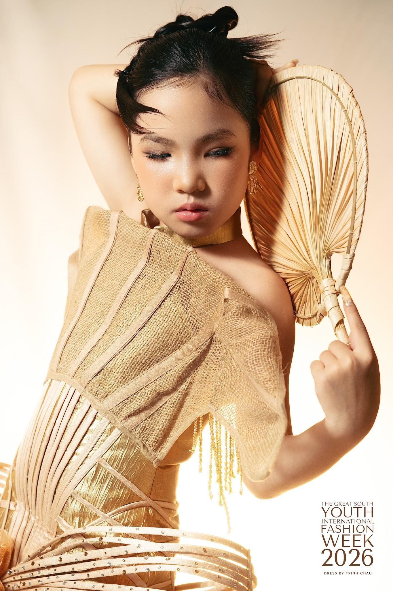 alice-ha-anh5-1788075195.jpg