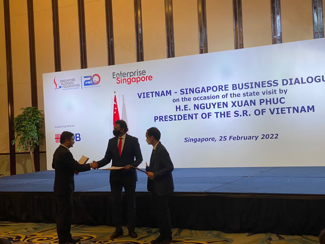 SAIGONTEL – VINACAPITAL  – AUROUS (Singapore) bắt tay đầu tư - Ảnh 1.