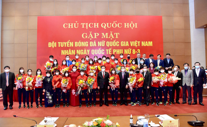 Chủ tịch Quốc hội gặp mặt, chúc mừng Đội tuyển Bóng đá nữ Việt Nam -0