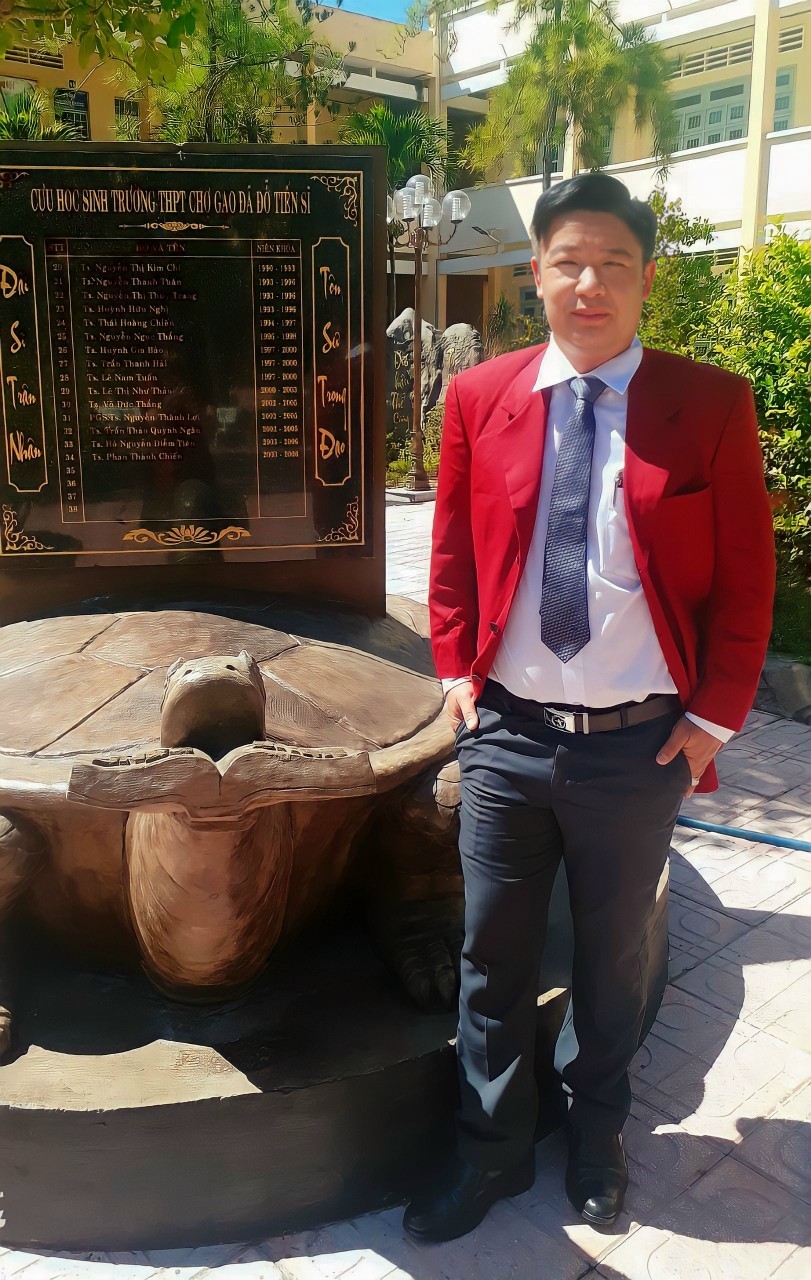 Giáo sư Nguyễn Thành Lợi