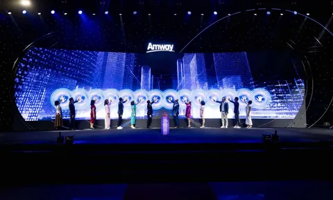 AMWAY VIỆT NAM RA MẮT CHIẾN LƯỢC “SỐNG KHỎE MẠNH, SỐNG HẠNH PHÚC” TẠI AMWAY EXPO 2025