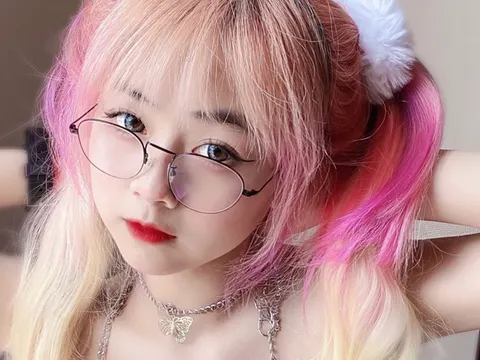 Kiều Nguyễn – Ngắm những  bức ảnh thời trẻ trâu của Hotgirl búp bê Phú Thọ