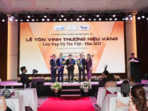 Godiva chủ trì tổ chức đã tổ chức thành công sự kiện “Công Nghệ Làm Đẹp Quốc Tế – Lễ Tôn Vinh Thương Hiệu Vàng Làm Đẹp Uy Tín Việt Hàn 2021”.