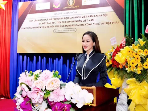 Bà Lê Thị Hồng Thắm Founder & CEO Hệ thống Minh Minh Mom Care Spa ký kết Đối tác chiến lược cùng Global Dese Holdings