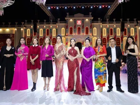 Hoa hậu thiện nguyện Lý Kim Ngân đồng hành cùng chương trình " Xuân Miền Tây- Lan Toả Yêu Thương- Xuân Quý Mão 2023"