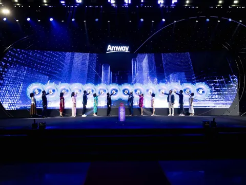 AMWAY VIỆT NAM RA MẮT CHIẾN LƯỢC “SỐNG KHỎE MẠNH, SỐNG HẠNH PHÚC” TẠI AMWAY EXPO 2025