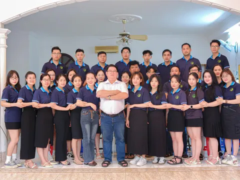 Tay ngang khởi nghiệp: CEO Nguyễn Văn Ninh xây cơ nghiệp tỷ đồng từ dưa lưới công nghệ cao
