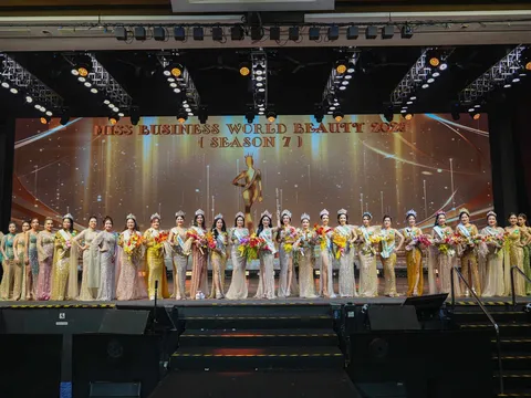 Mãn nhãn đêm chung kết Miss Business World Beauty 2025 – Lucy Hà đăng quang đầy cảm xúc