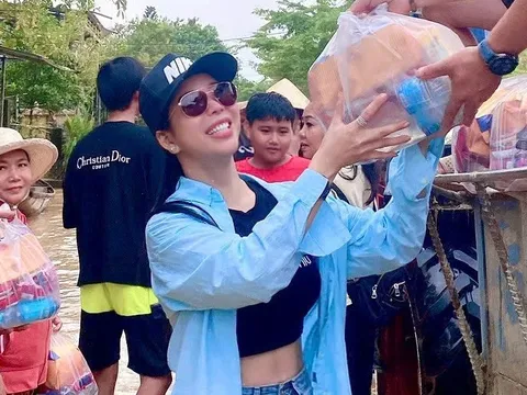 CEO Du thuyền Ngự Hương và hành trình cứu trợ giữa mưa lũ