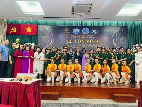 Dấu ấn 14 gương mặt Trung tâm Yoga Julia Hạnh tại Lễ tôn vinh vì sức khỏe cộng đồng 2026